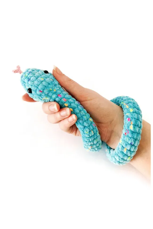 crocket snake in blue