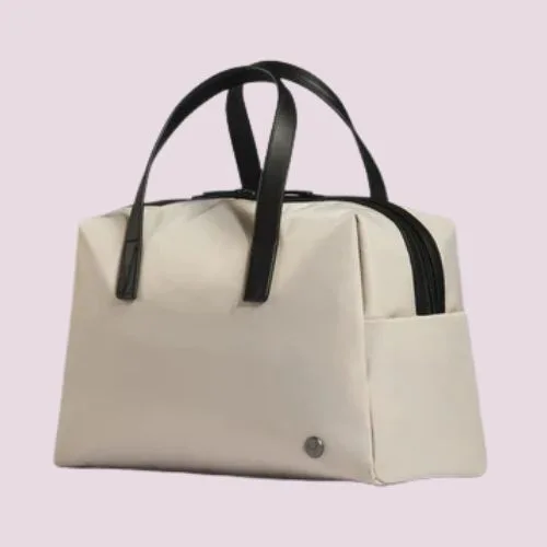 Chelsea Overnight Bag In Taupe