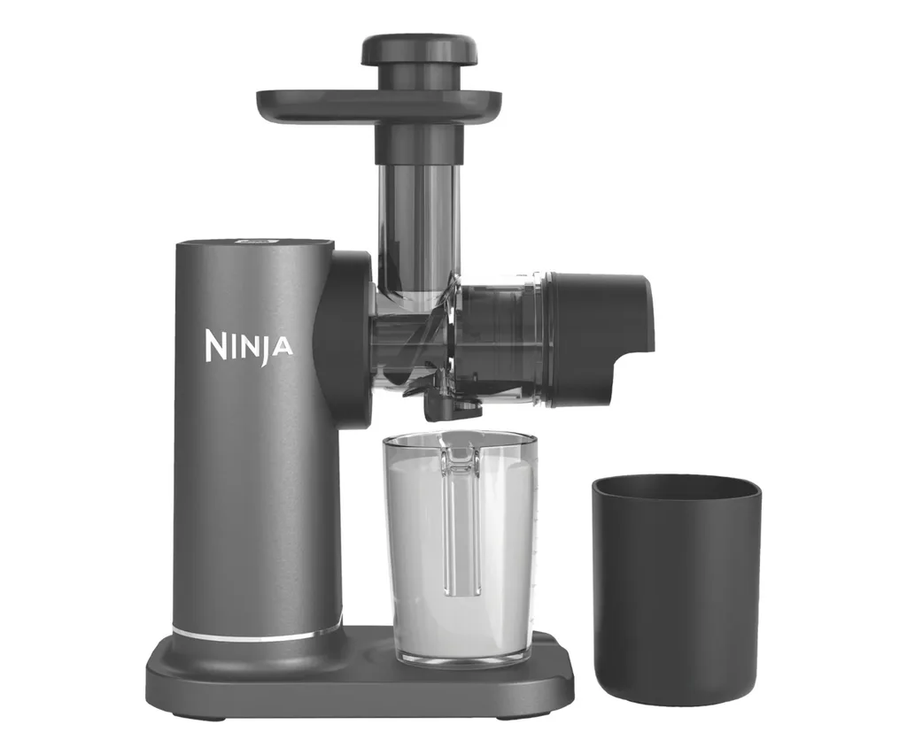 Best juicer Australia: The Ninja NeverClog Cold Press Juicer features on BHG's list for its easy assembly, cleaning and custom pulp levels.