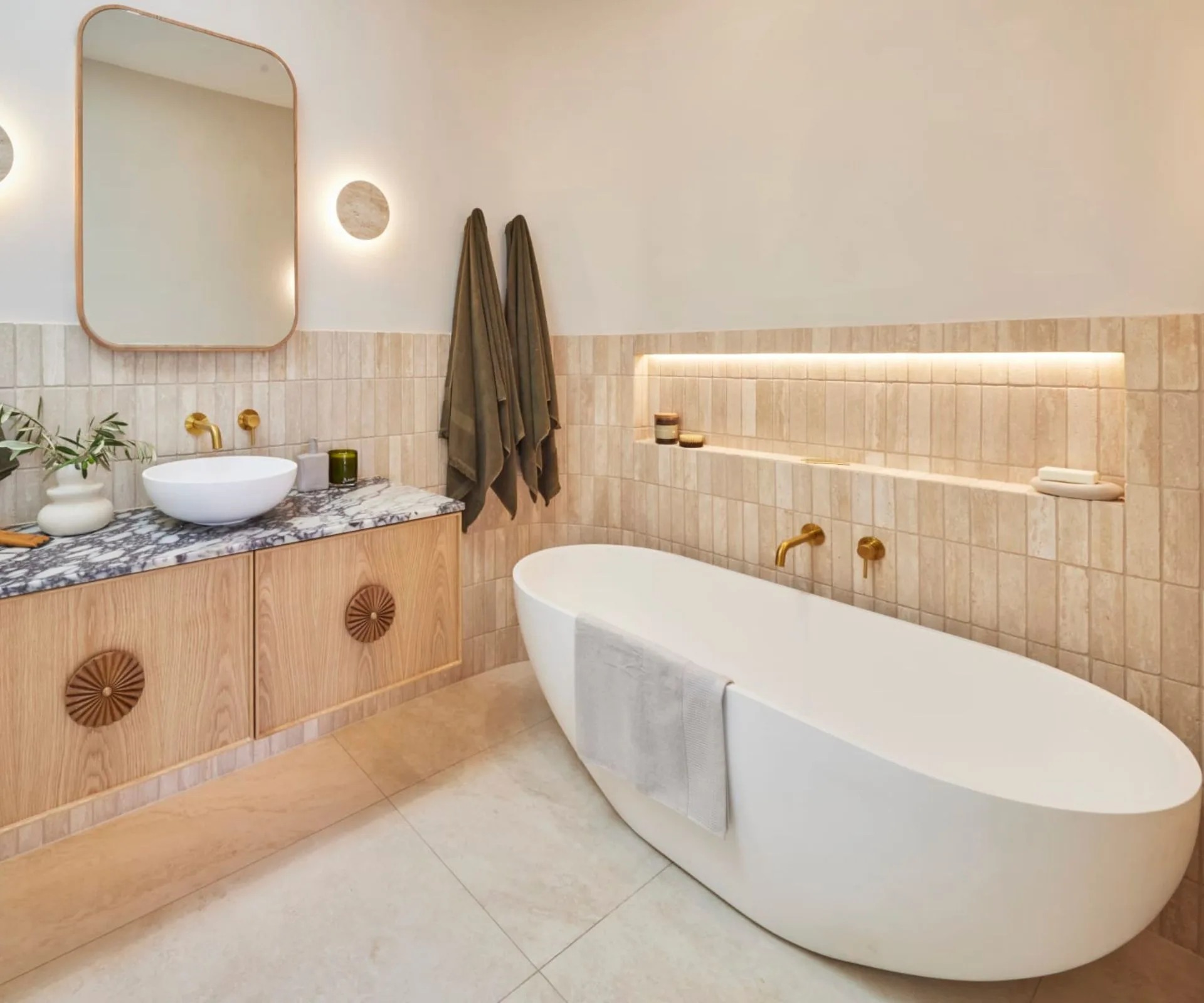 bathroom with neutral tones