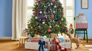 4 ways to style your Christmas tree this holiday season