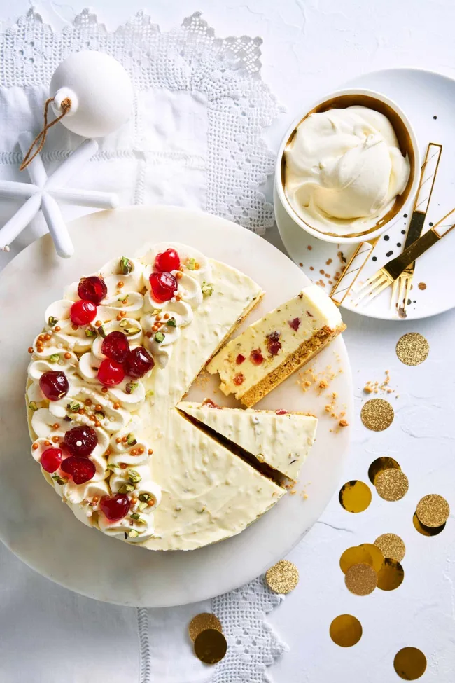 white chocolate mousse cake