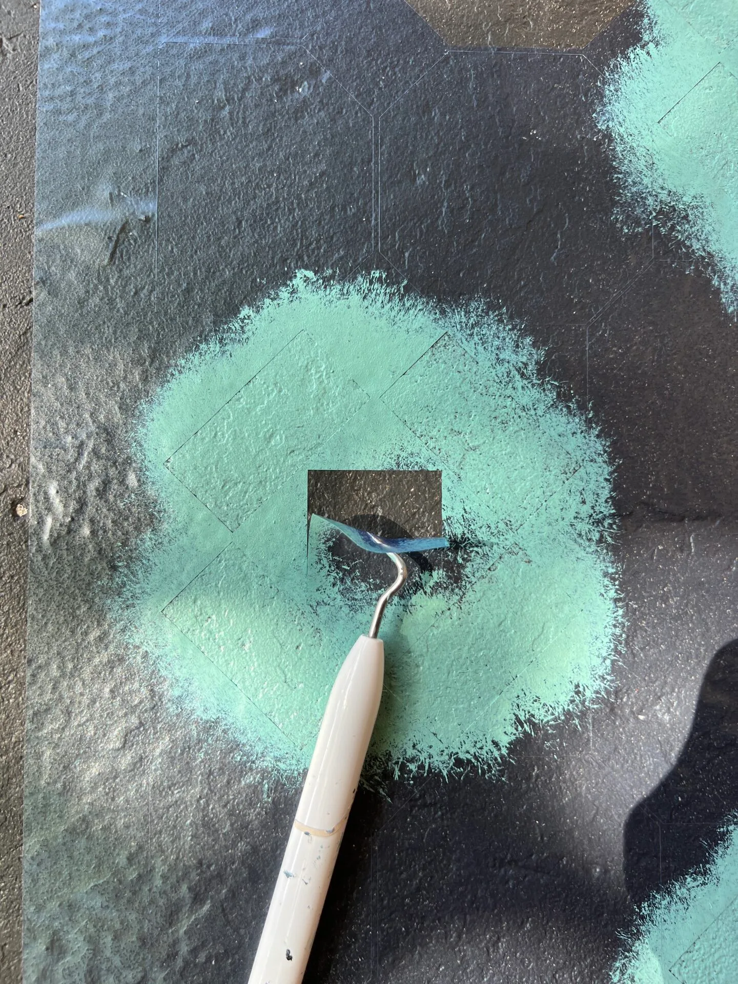 Stencil weeding tool remove a stencil section
