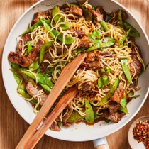 Steak and snow pea noodles