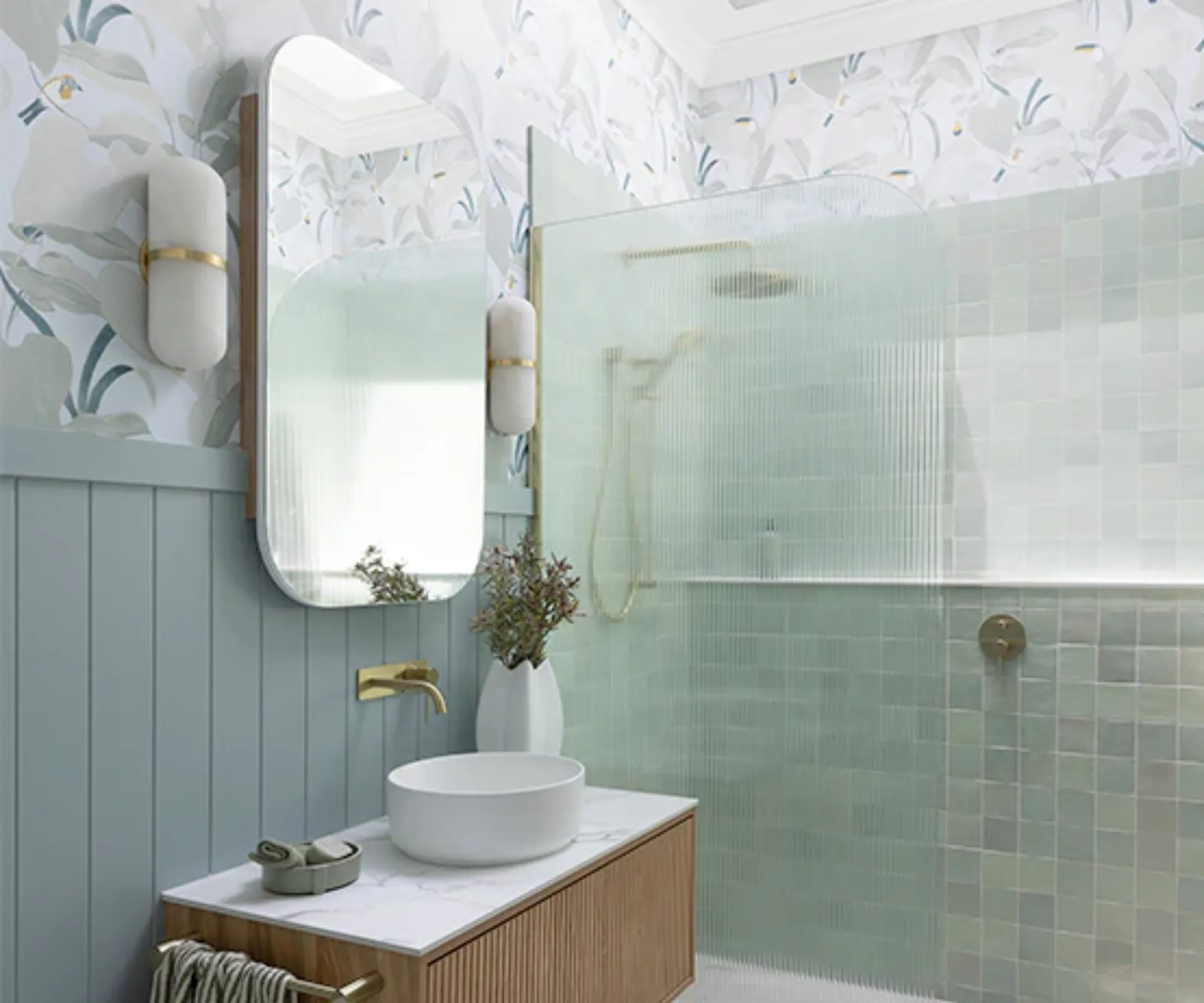 13 of the best small bathroom designs to maximise your space | Better ...