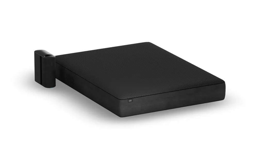 The Eight Sleep Pod 4 mattress cover and hub.