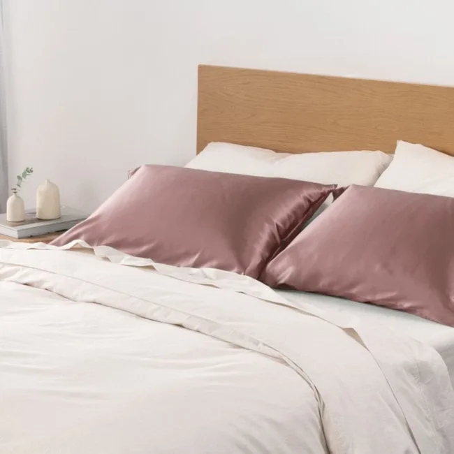 silk pillowcases and ergonomic pillows is ideal bedroom idea