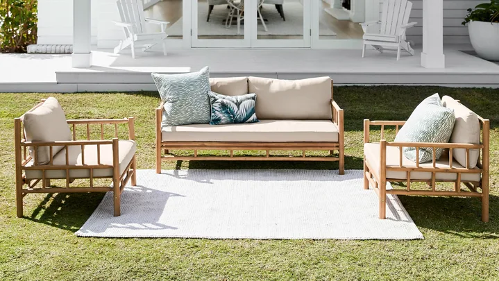 Outdoor lounge setting on sale at Temple and Webster's warehouse sale