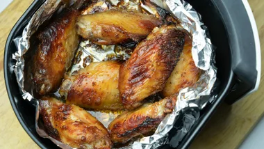 chicken wings in air fryer with foil
