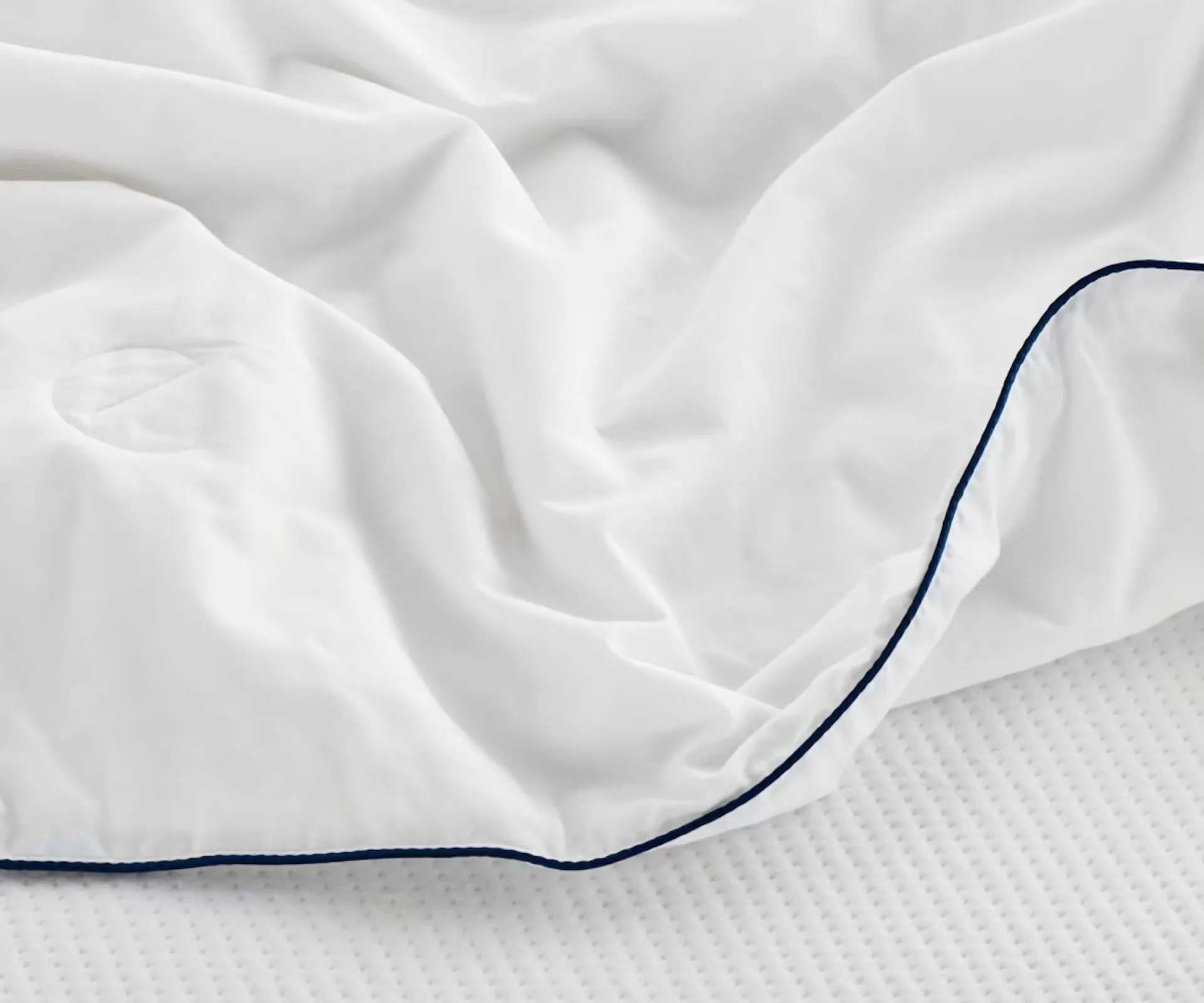 Ecosa's Luxe Silk Quilt is one of the best options made with natural fibres that are not chemical treated.