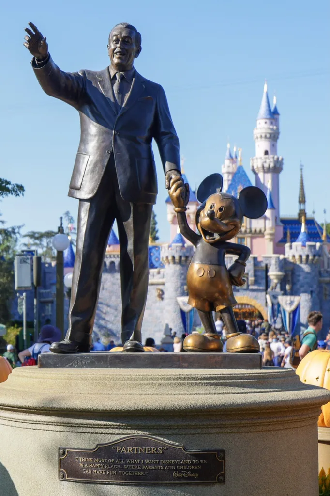 The rarest Disney Disc available at Woolworths and Big W will feature an image of the Partners Statue of Walt Disney and Mickey Mouse at Disneyland Calirfornia with the castle from Sleeping Beauty in the background.