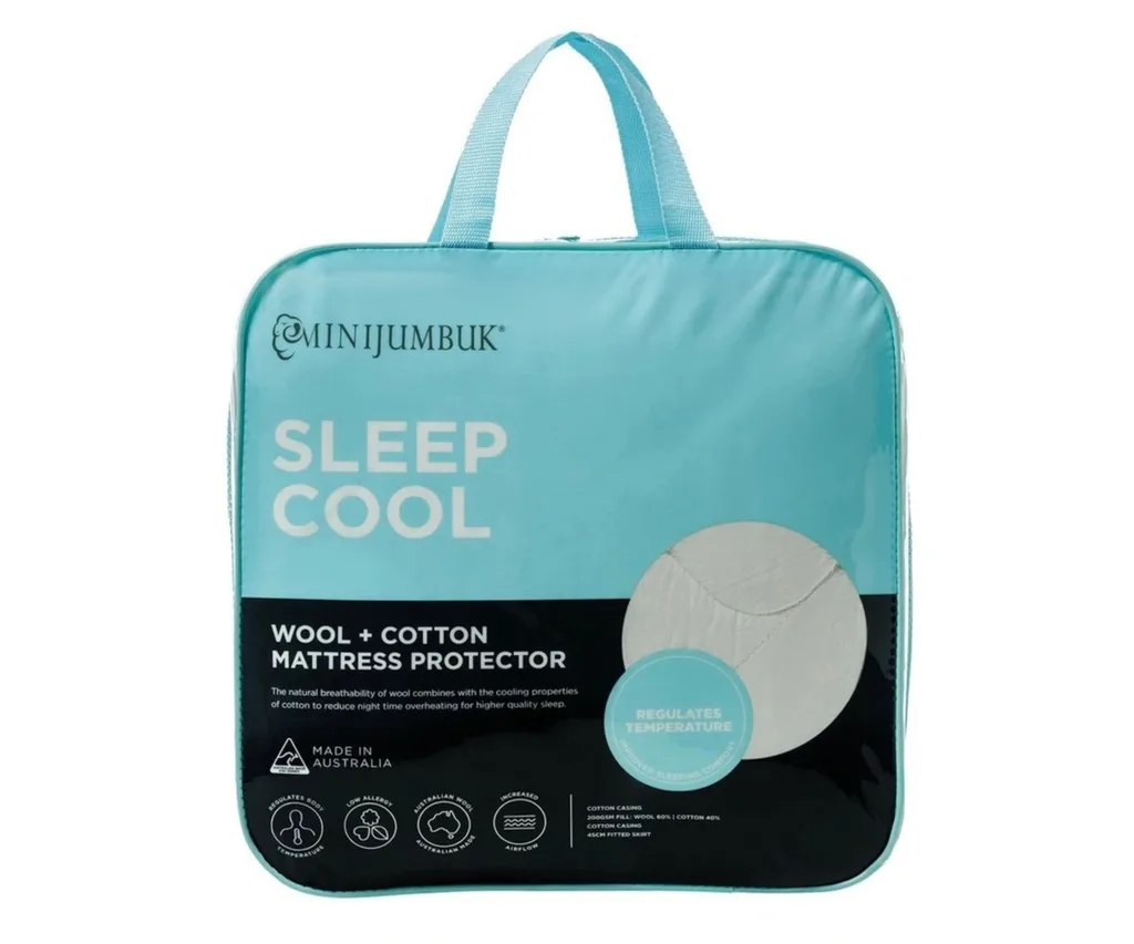 MiniJumbuk
Sleep Cool Wool/Cotton Mattress Protector in White