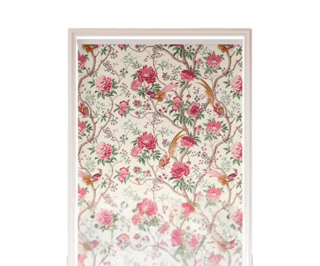 tuiss blind in floral pattern with intertwining pink flowers
