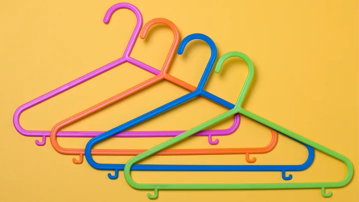 coloured plastic coat hangers