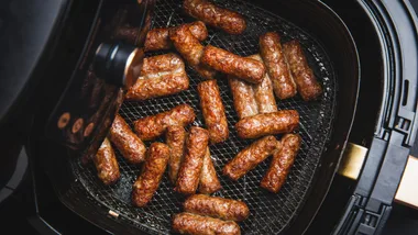 cooking little sausages in an air fryer