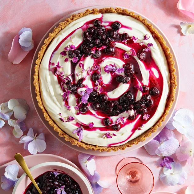 You'll never guess the secret ingredient in this easy blueberry cheesecake - Better Homes & Gardens 