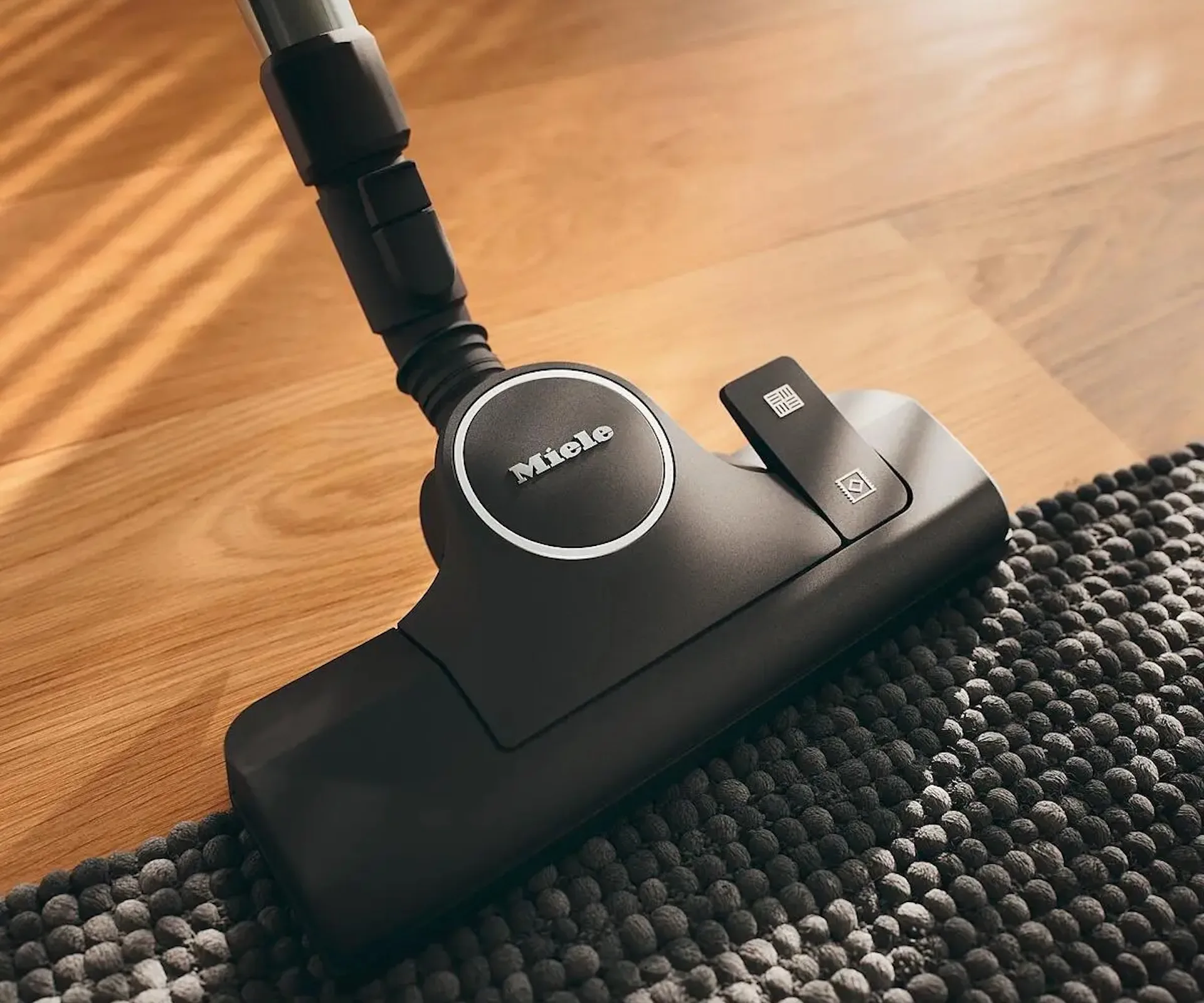 Miele Blizzard CX1 Cat & Dog Bagless Vacuum