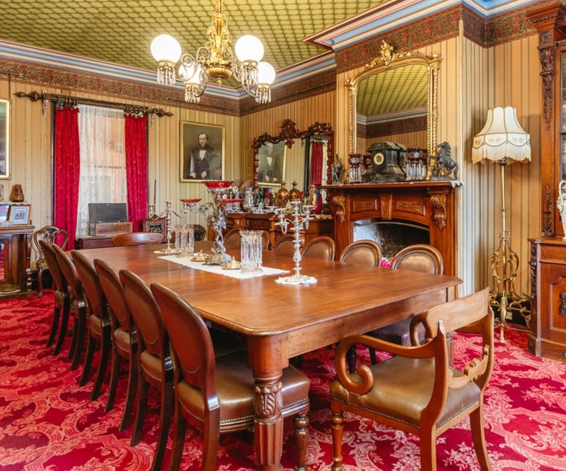 Grand dining room in Monte Cristo homestead Junee, NSW