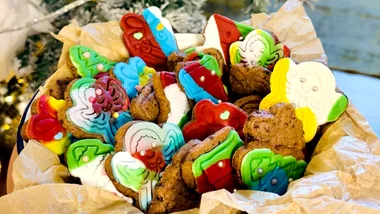 Fuzz Ali just shared his kava and chocolate Christmas cookies and we’re obsessed