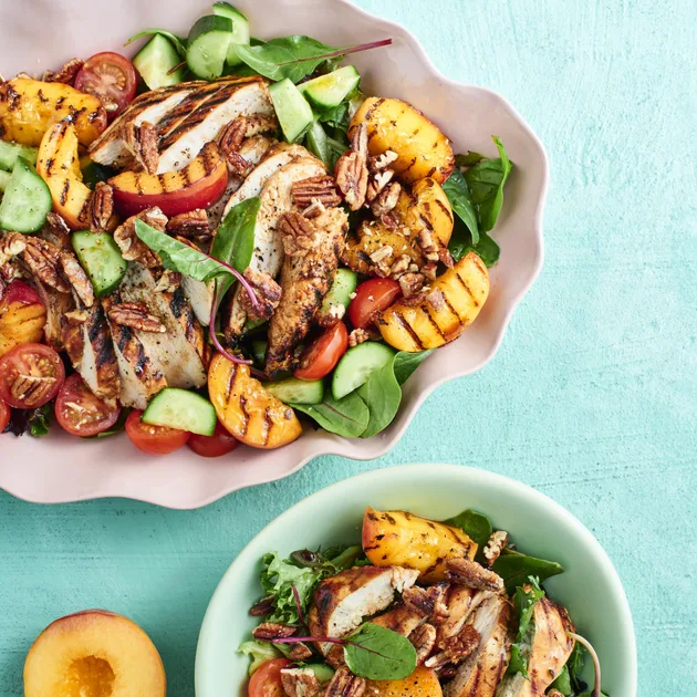 Maple-glazed chicken salad with peaches