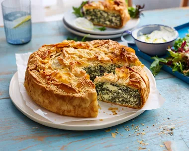 18 recipes with spinach to use up leftover leaves in the fridge