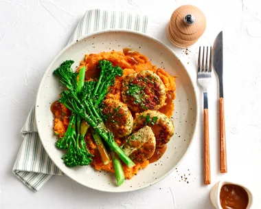 Chicken rissoles with sweet potato mash for one