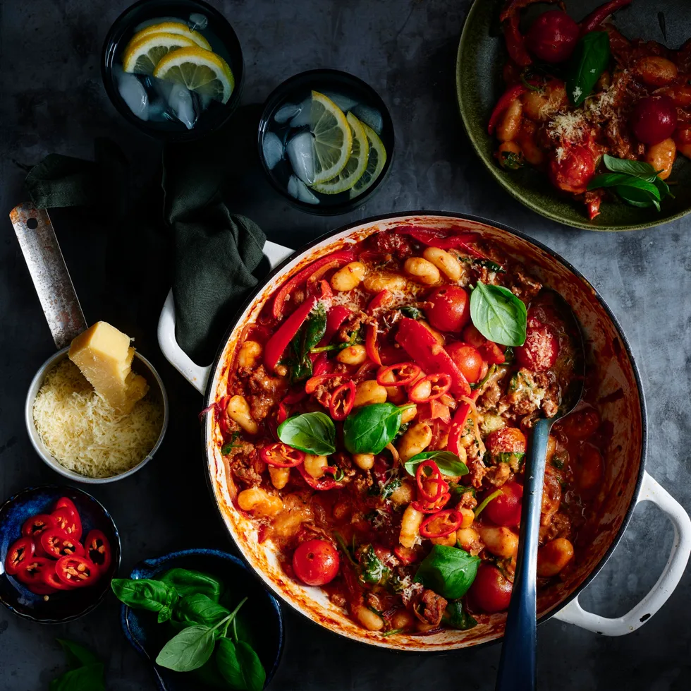 Hearty sausage and capsicum gnocchi one pot