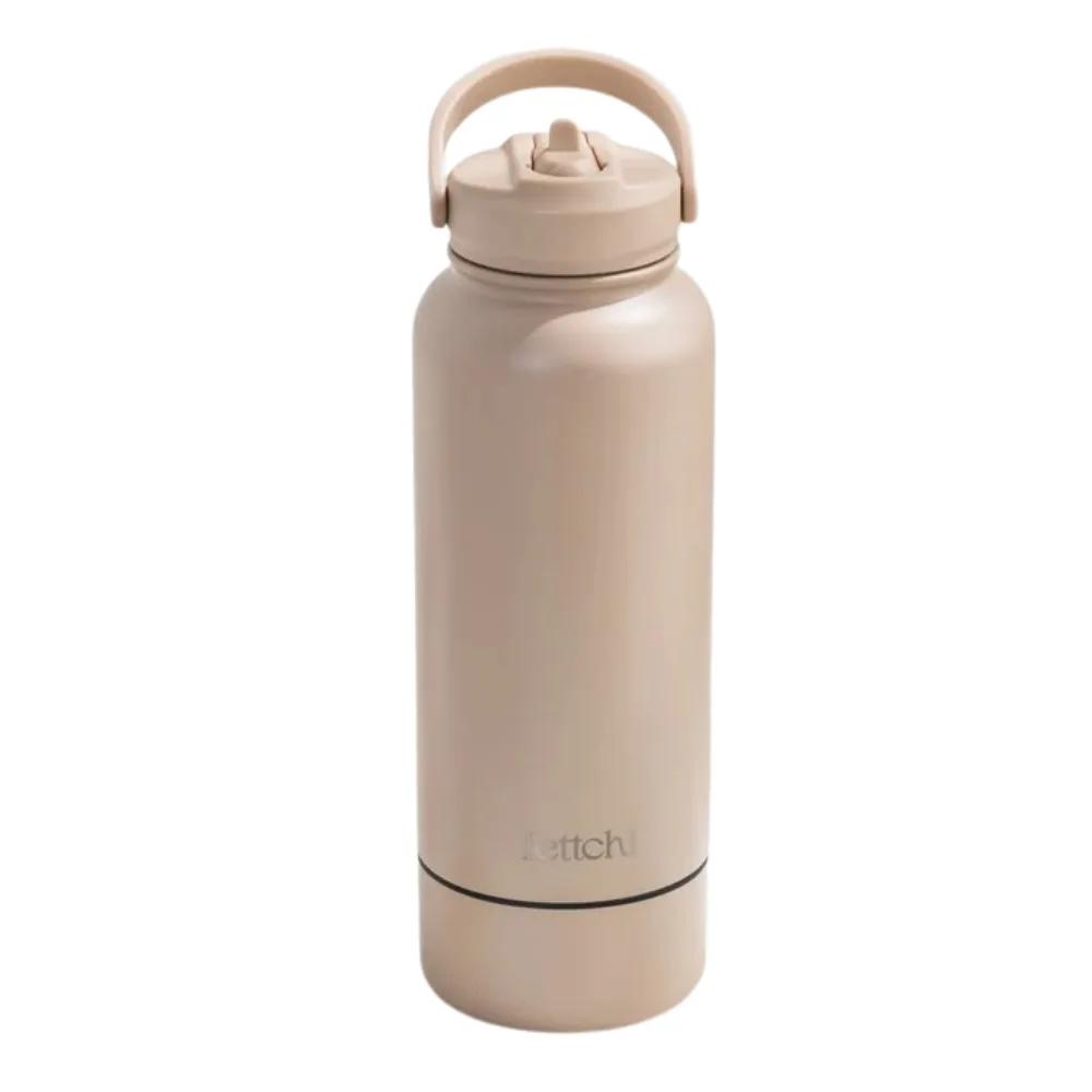 fettchi everyday waterbottle in taupe beige colourway and small handle on top of bottle