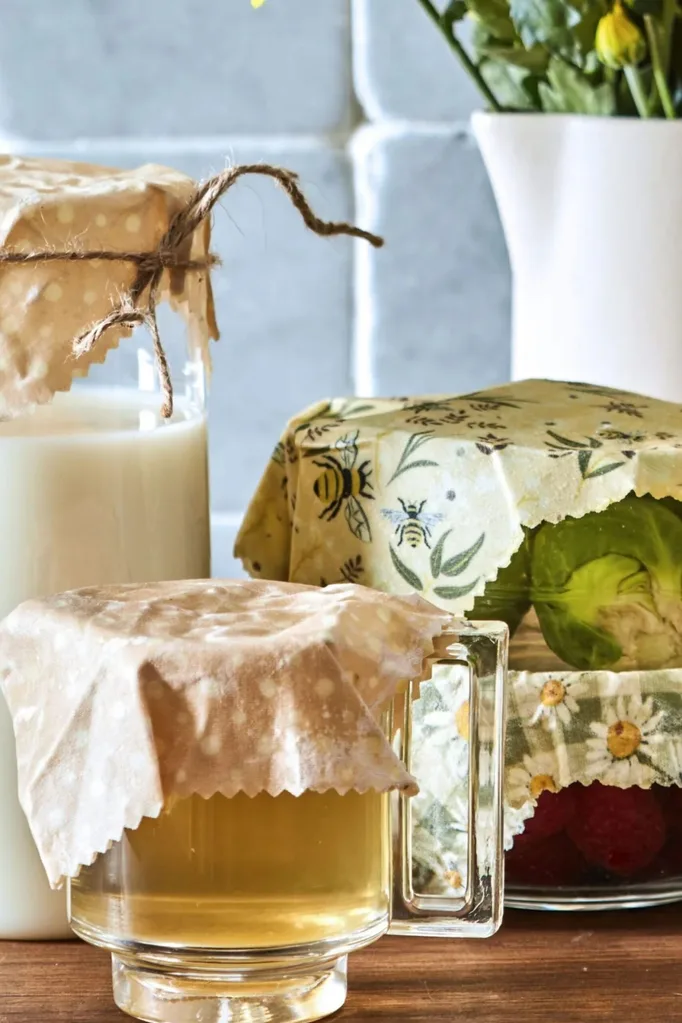 jars with beeswax wraps