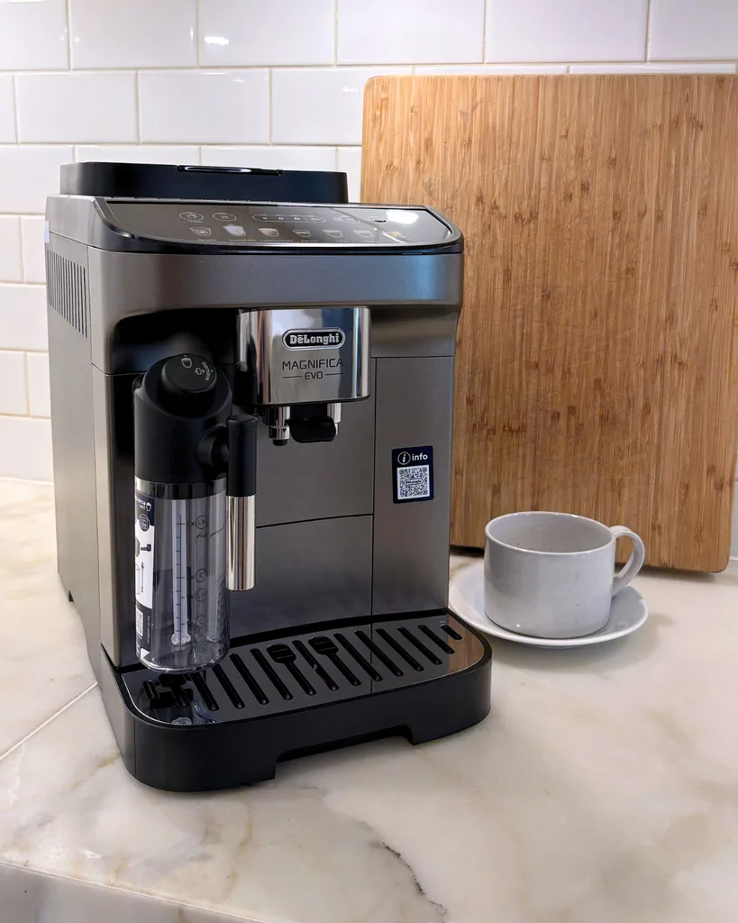 De'Longhi Magnifica Evo Coffee Machine Review