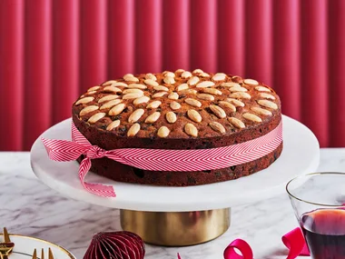 Sarah’s make ahead Christmas cake