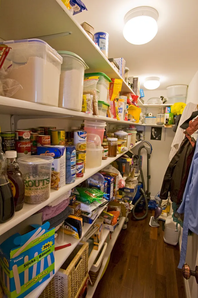 kitchen pantry