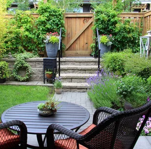 How to create a beautiful backyard garden