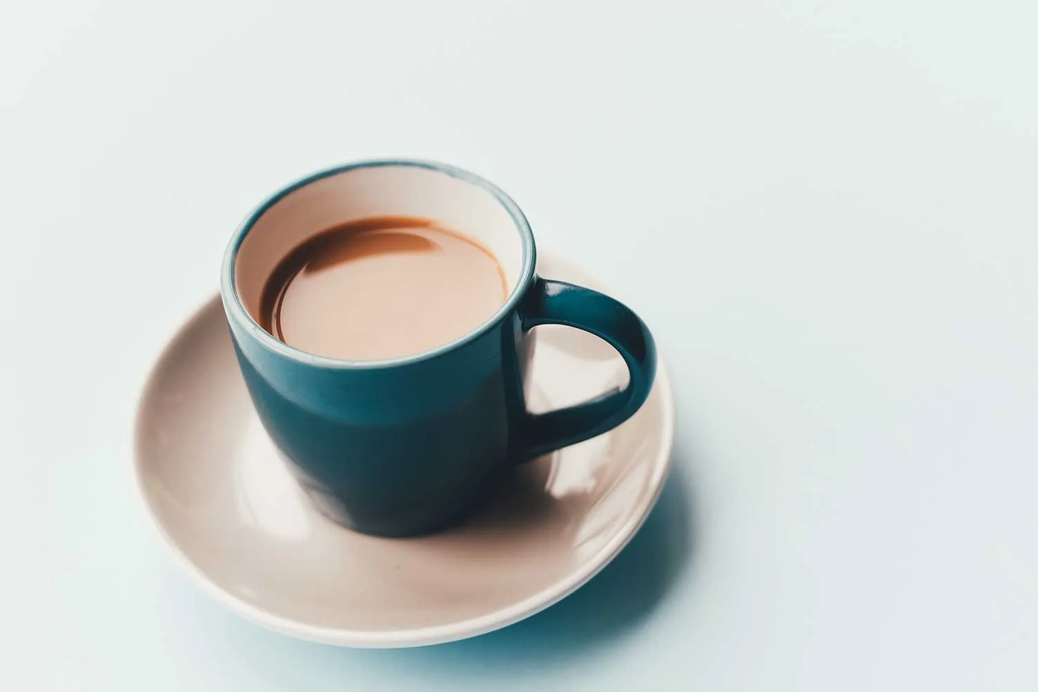 The colour of a mug can affect how your tea tastes