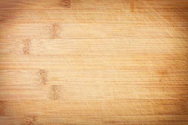 Remove scratches from your wooden tables