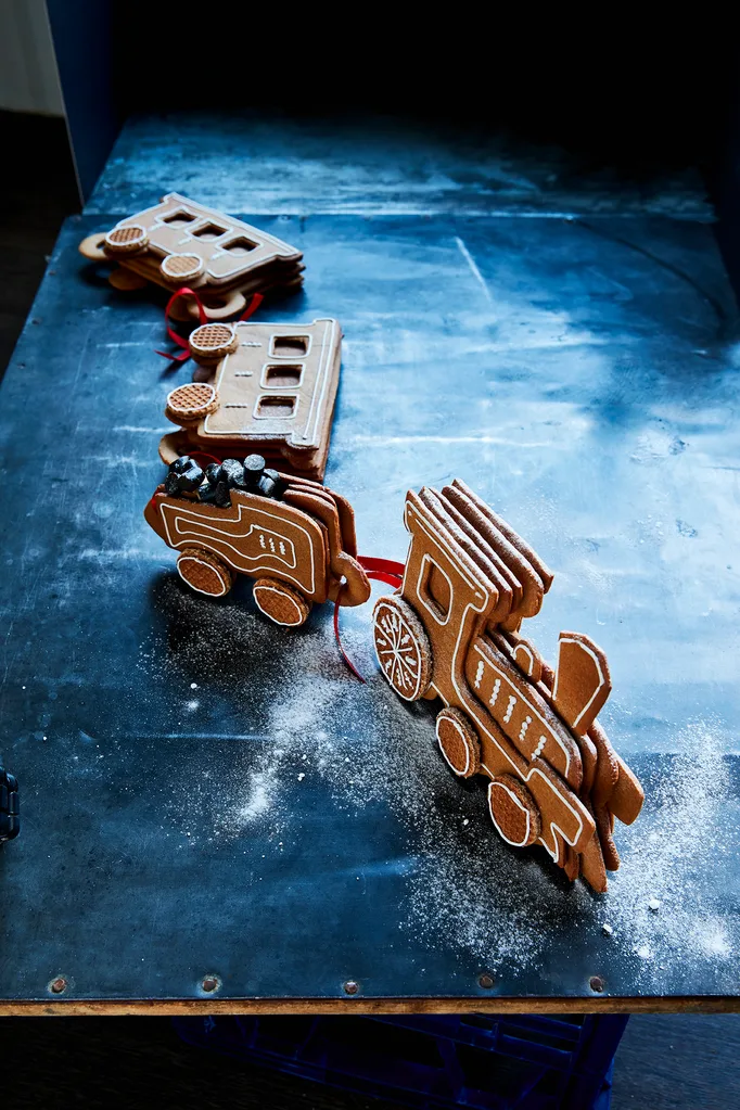Salted butterscotch gingerbread train