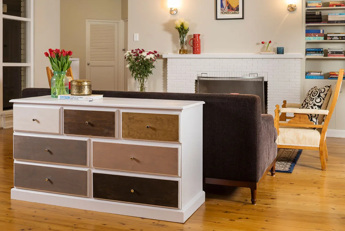 chest of drawers