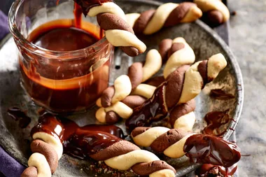 Choco-malted milk twist biscuits with chocolate dipping sauce