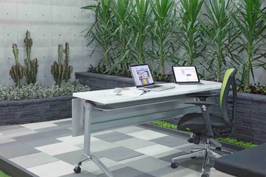 Reap the health benefits from an outdoor office