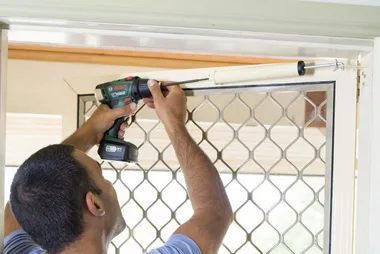 How to install a door closer
