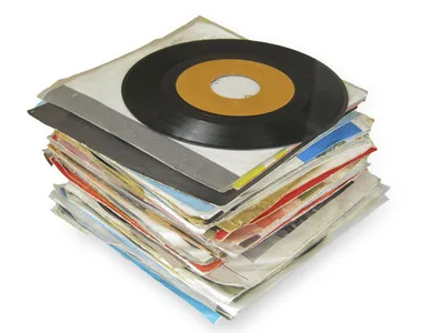 13 no-regret garage sale buys