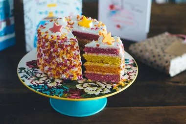 The cake stand organising hack you wish you thought of sooner