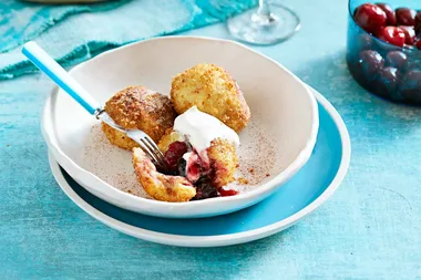 Hungarian cherry dumplings (Cseresznyes gomboc)