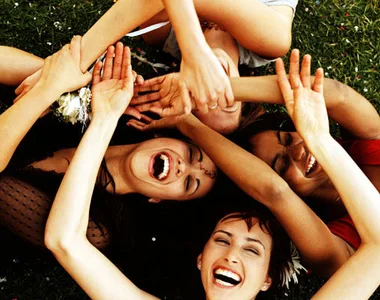 12 habits of happy people