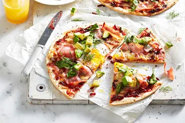 Breakfast pizza