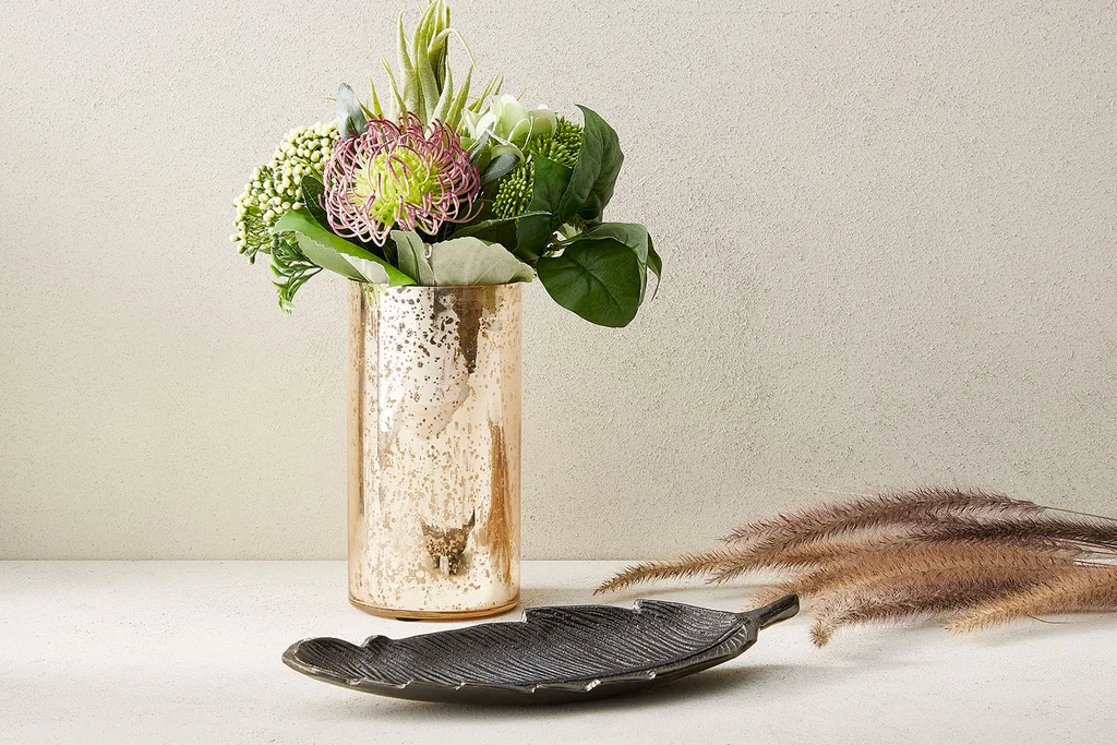Target vase and dish