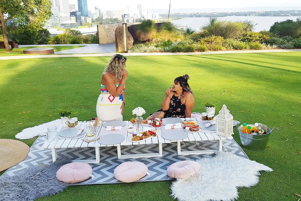 DIY Hamptons style picnic table