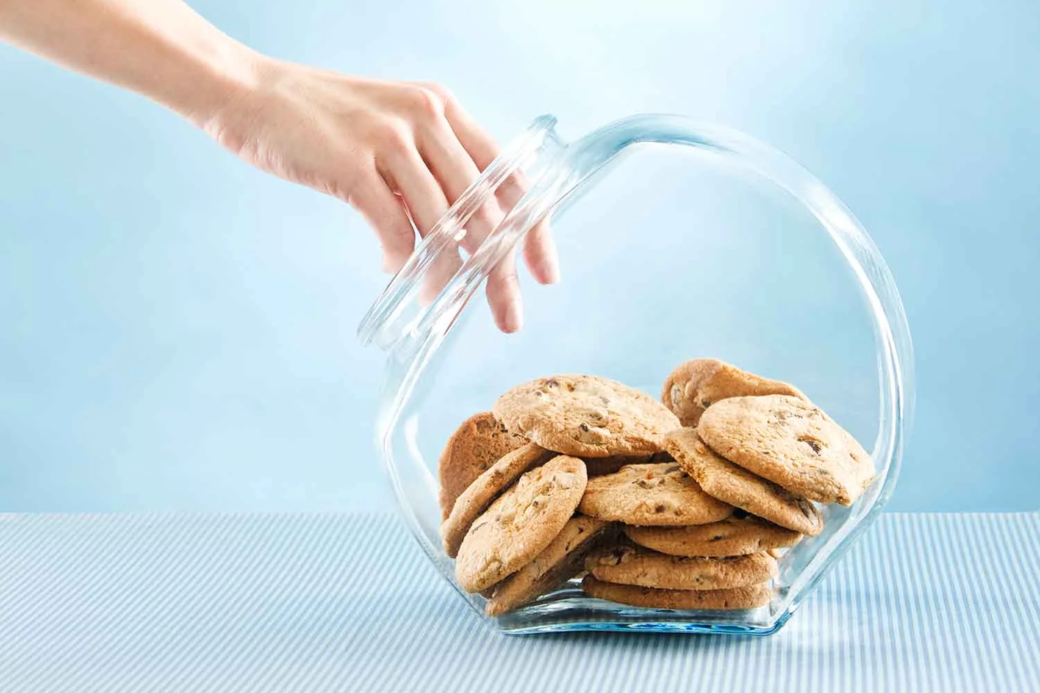 This simple trick can help you stop stress eating, study says