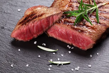 Defrost meat faster with this chef’s clever hack