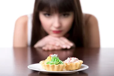 How to cut your sugar cravings, according to a nutritionist